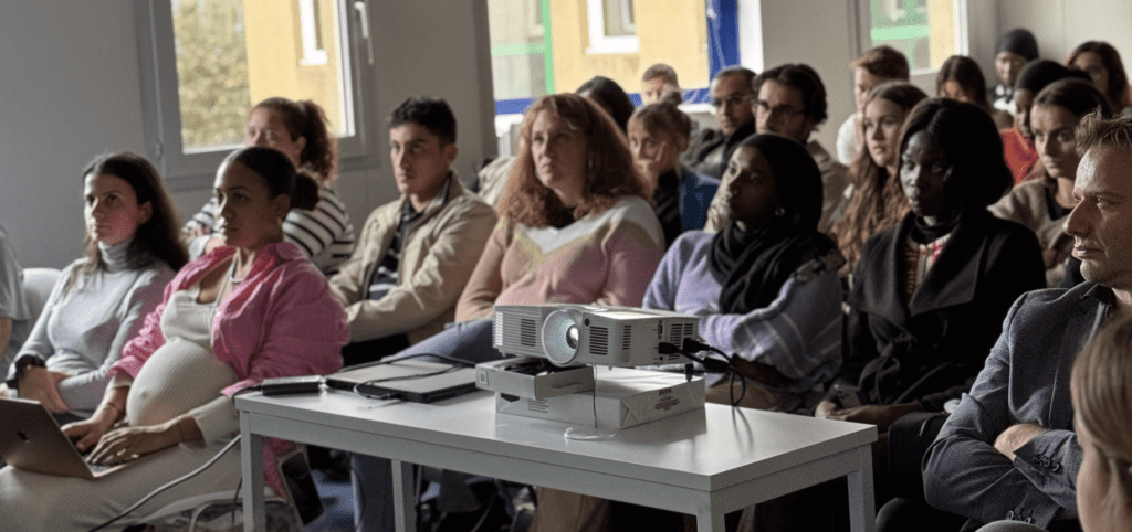 Esage Lyon Conférence confiance en soi Eric Chabot Public